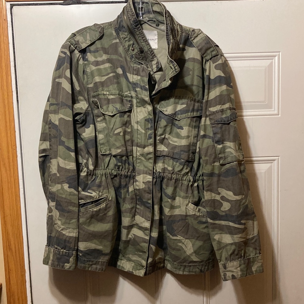 Thread & Supply Camouflage Military Style Jacket L